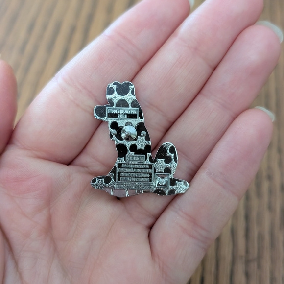 Disney Pin - Picture 2 of 3